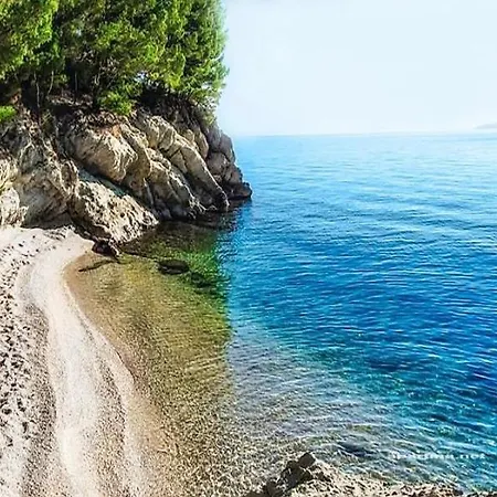 Apartman In With Sea View, Balcony, Air Conditioning, Wi-fi *